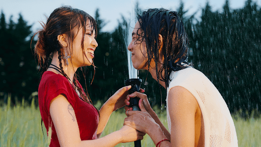 Preview for Share your vacation vibe and meet your match.